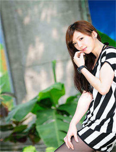 《美女露100%胸图片-少妇护士放荡激情嗯啊小说》